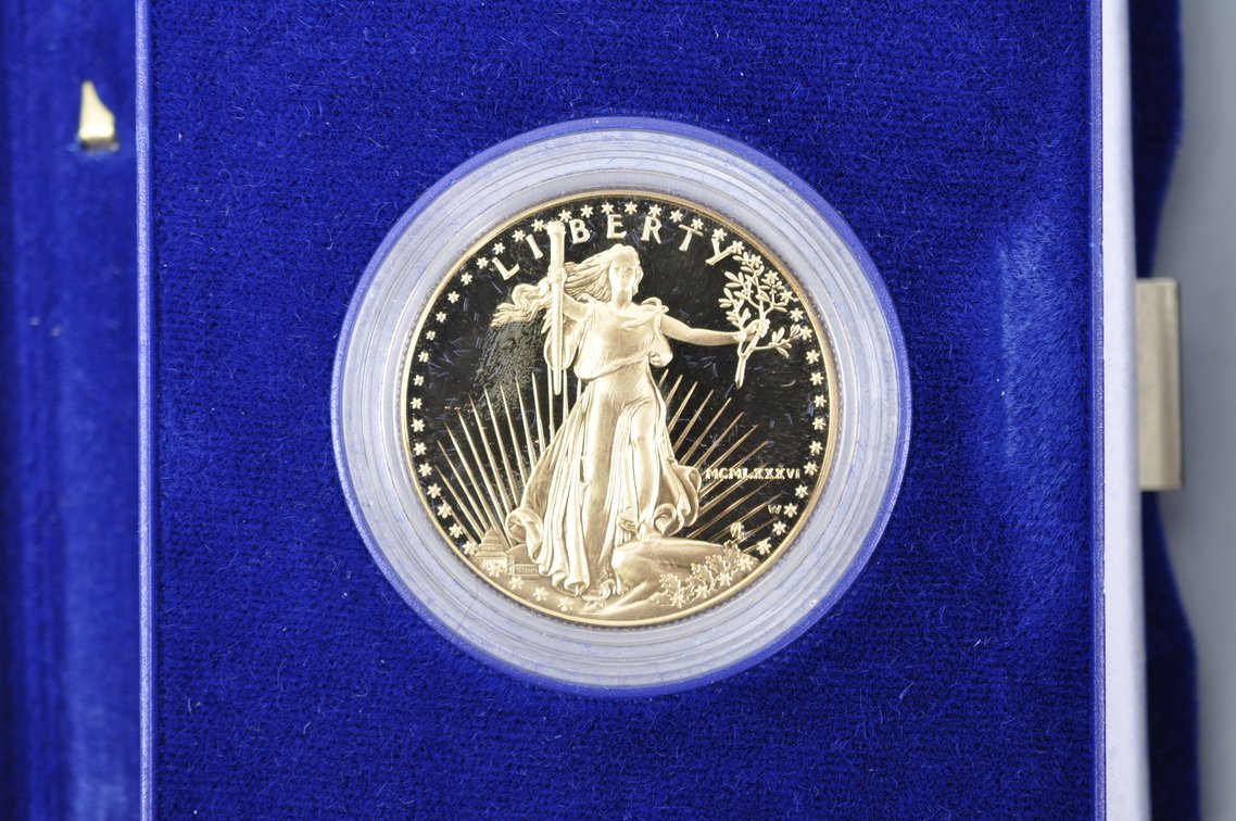 1986 American Eagle One Ounce Proof Gold Bullion Coin, photo 3 of 8