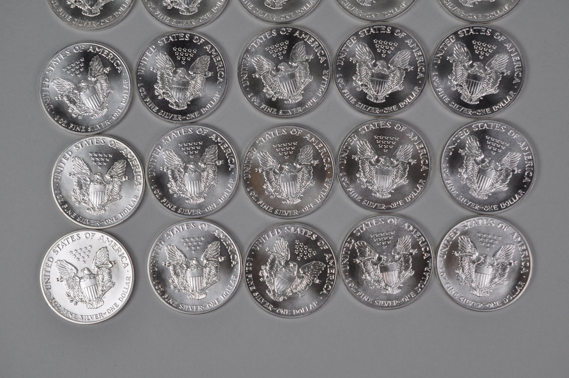 Green Mint Tube of 1989 American Silver Eagles, photo 7 of 9