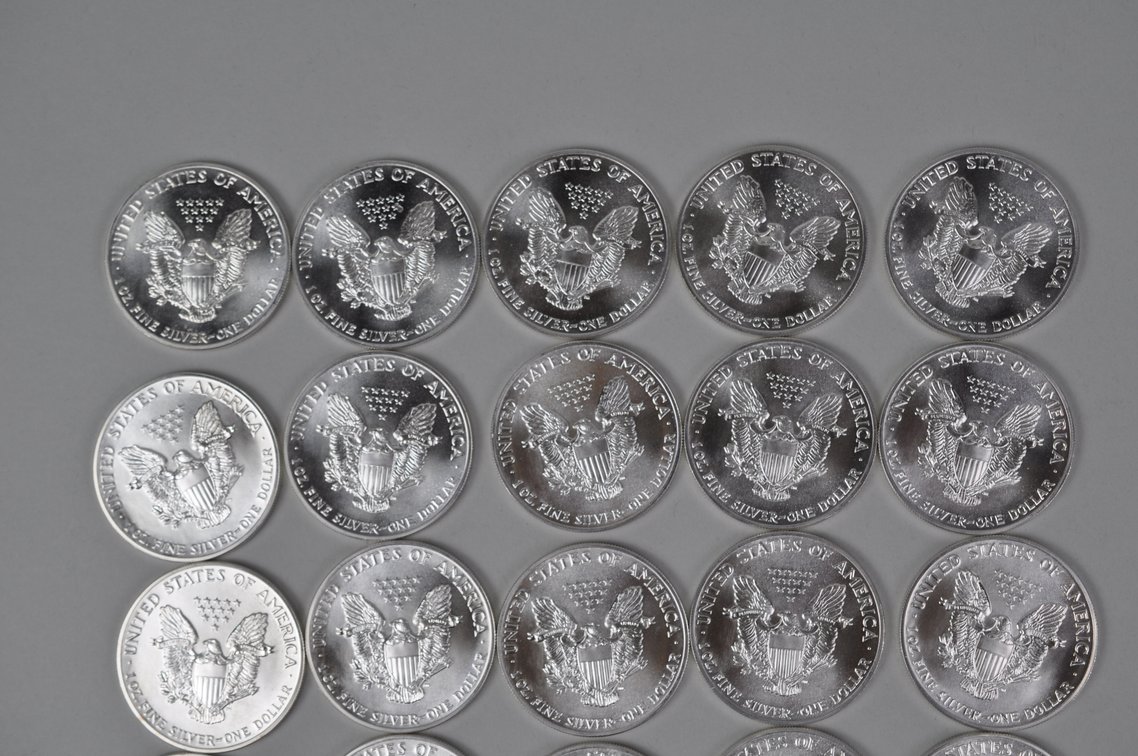 Green Mint Tube of 1989 American Silver Eagles, photo 6 of 9