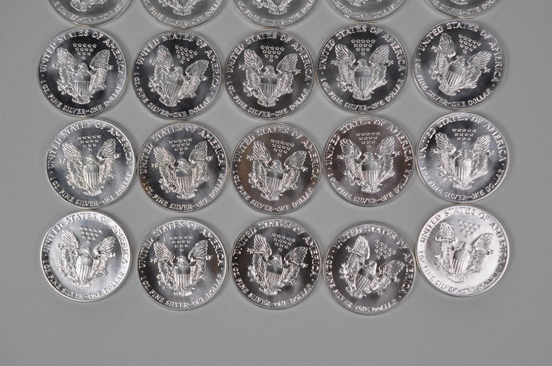 Green Mint Tube of 1987 American Silver Eagles, photo 7 of 9