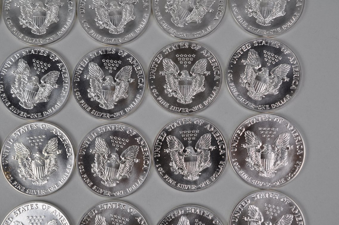 Green Mint Tube of 1987 American Silver Eagles, photo 8 of 9