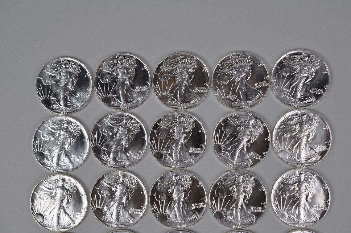 Green Mint Tube of 1987 American Silver Eagles, photo 2 of 9
