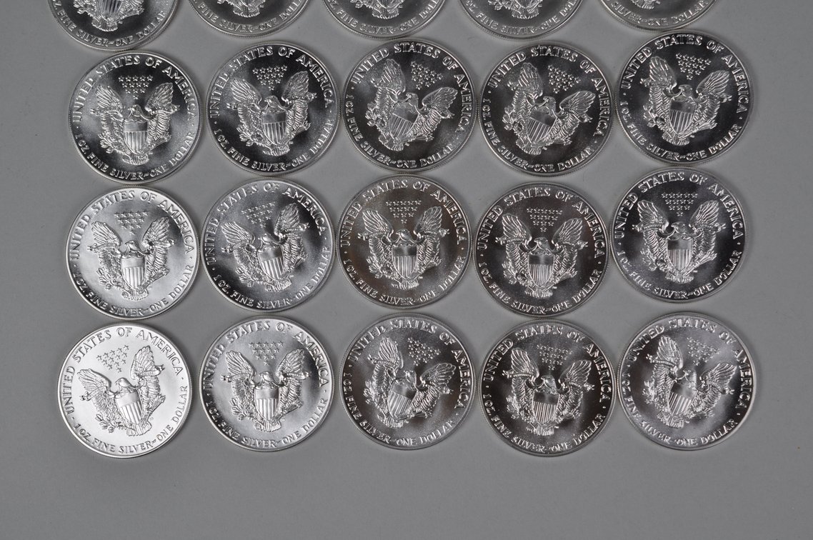 Green Mint Tube of 1987 American Silver Eagles, photo 7 of 9