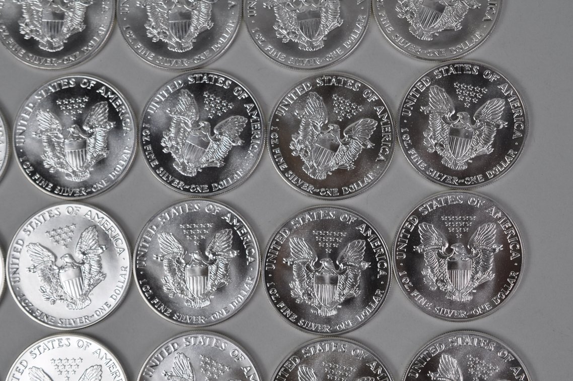 Green Mint Tube of 1987 American Silver Eagles, photo 8 of 9