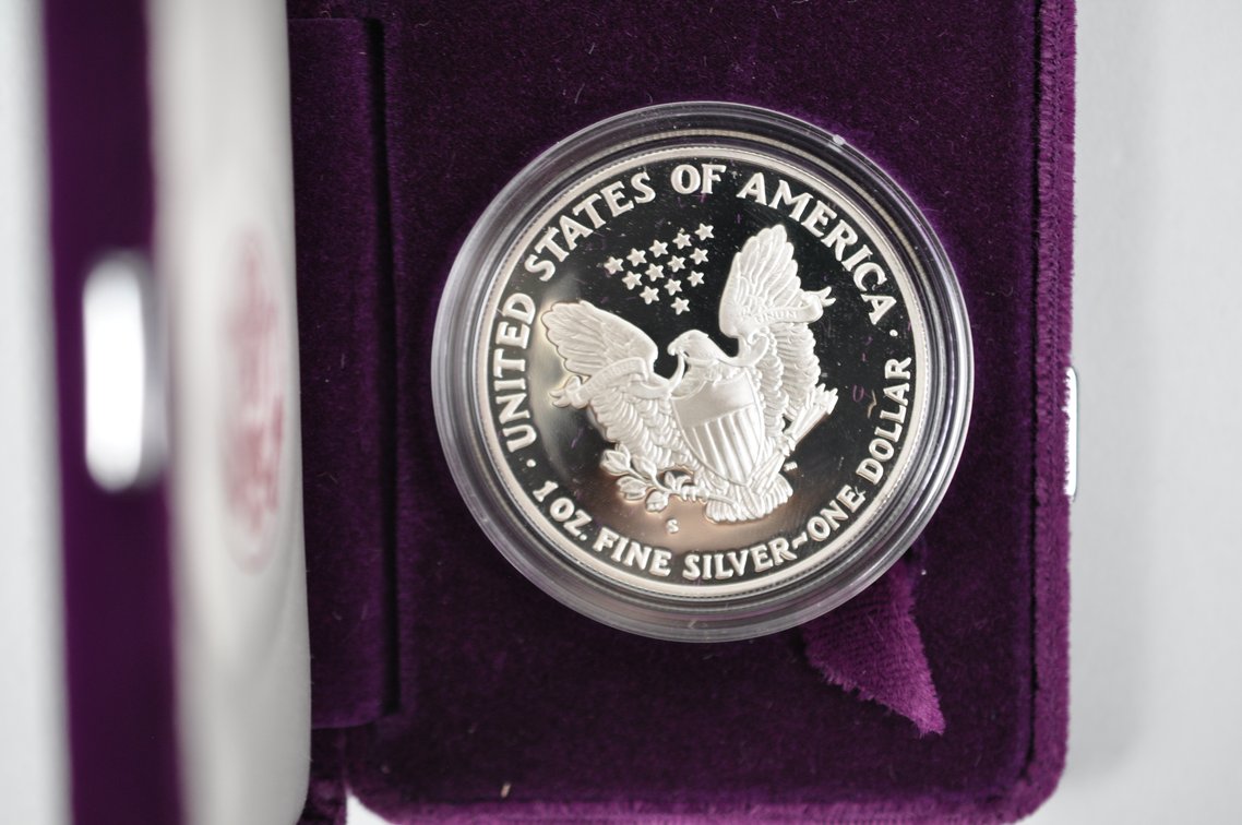 1991 Silver American Eagle in US Mint Box, photo 5 of 8