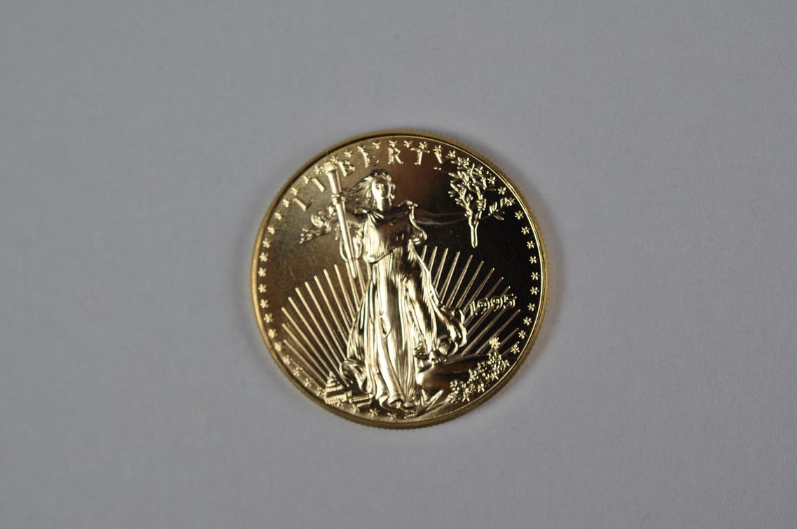 Brilliant Uncirculated Modern 1995 Gold Eagle From US Mint Tube, photo 2 of 6