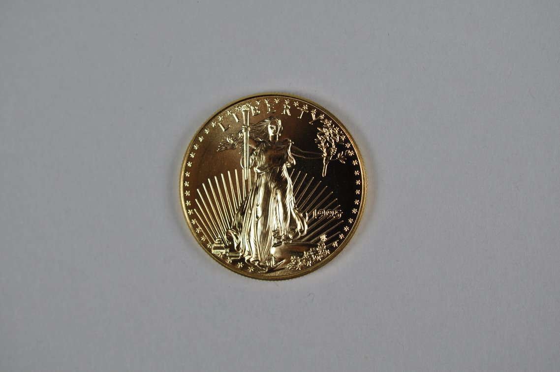 Brilliant Uncirculated Modern 1995 Gold Eagle From US Mint Tube, photo 3 of 6