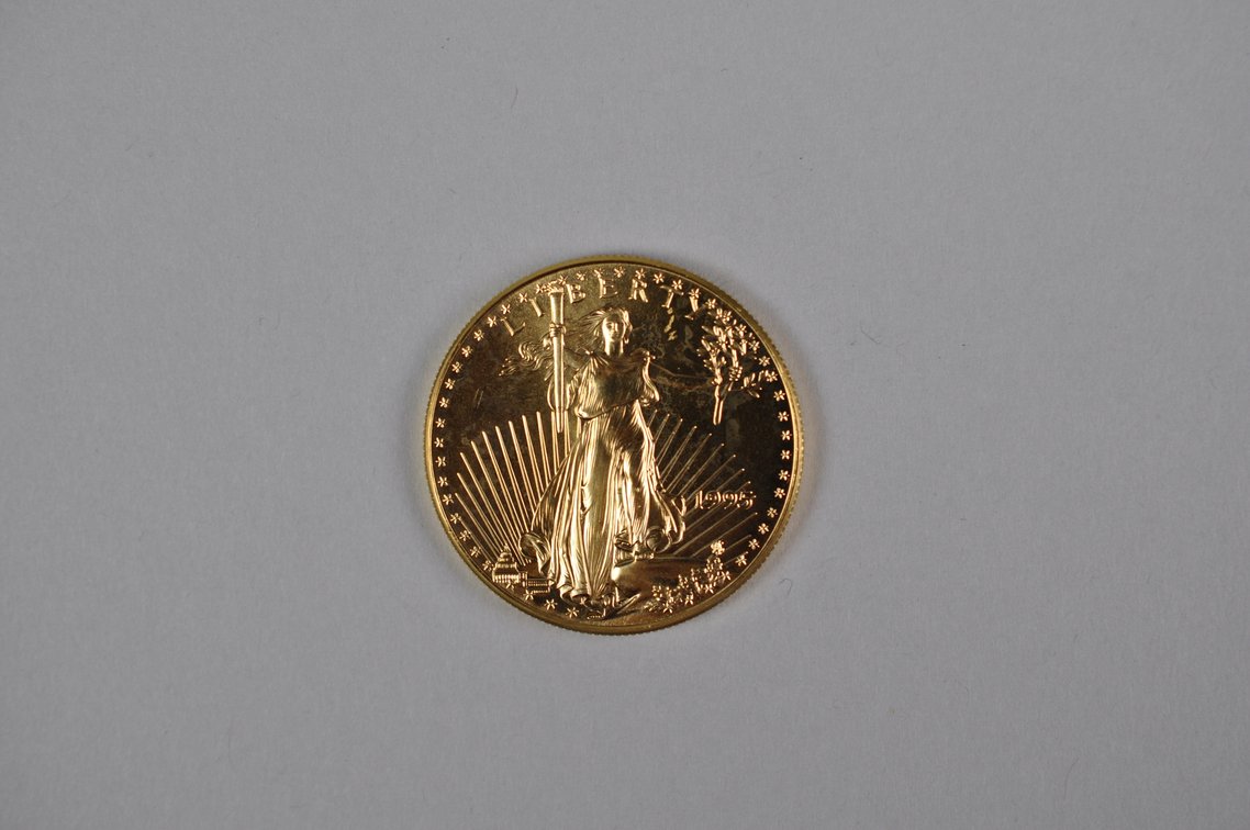 Brilliant Uncirculated Modern 1995 Gold Eagle From US Mint Tube, photo 2 of 5
