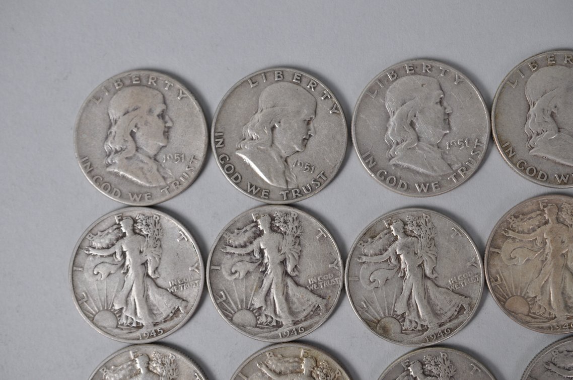 1945-1947 Walking Liberty , 1950-1951 Franklin US Silver Half Dollars, photo 2 of 11