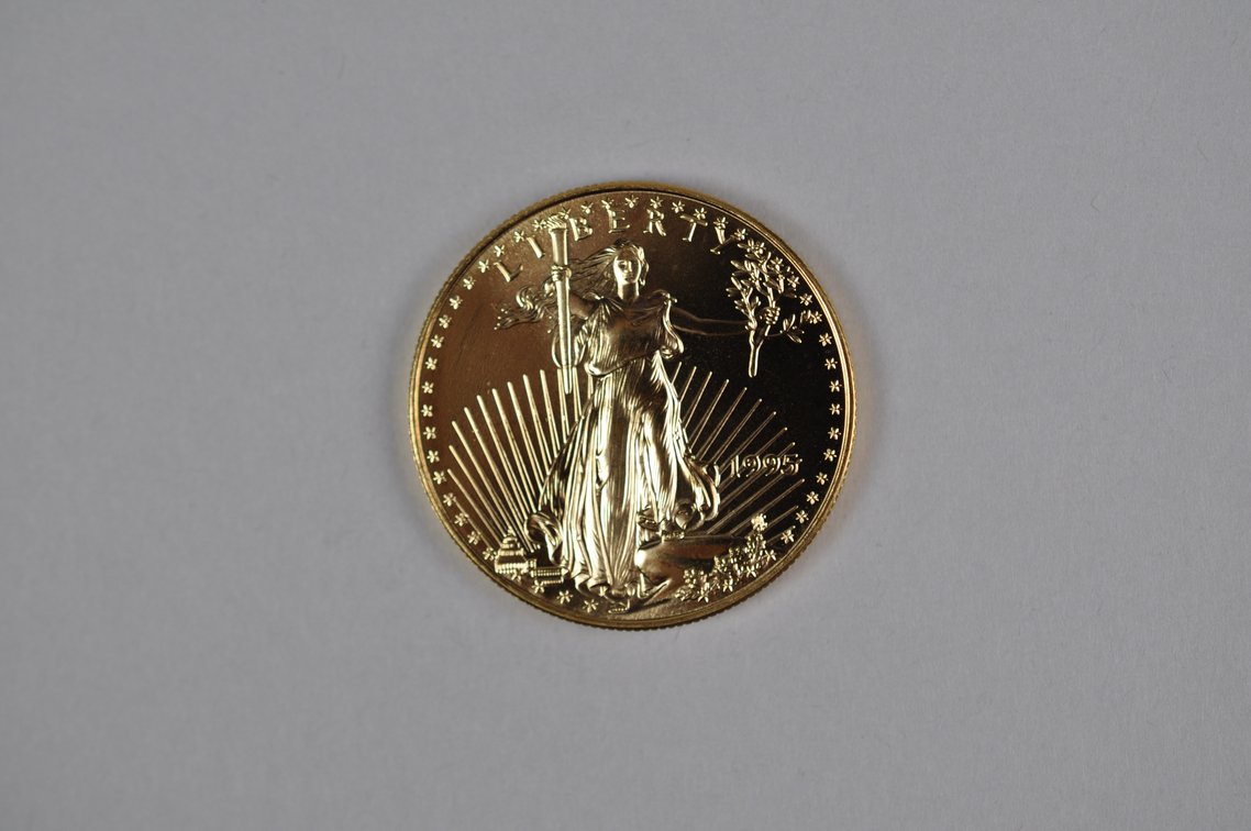 Brilliant Uncirculated Modern 1995 Gold Eagle From US Mint Tube, photo 3 of 6