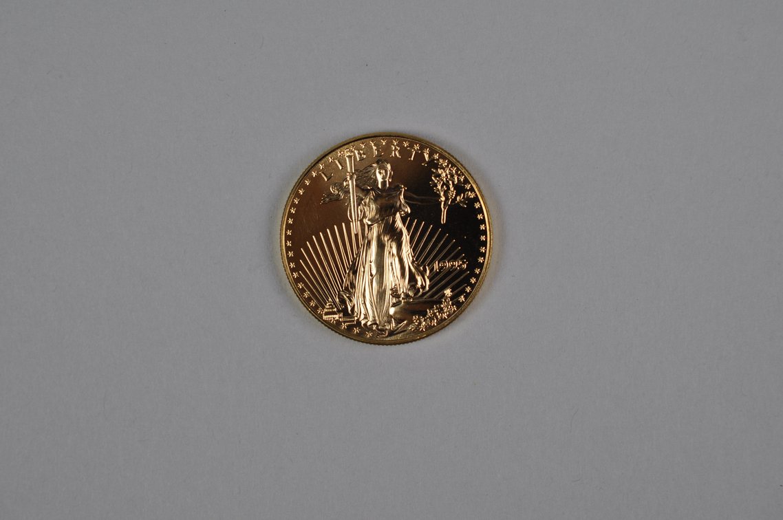 Brilliant Uncirculated Modern 1995 Gold Eagle From US Mint Tube, photo 2 of 6