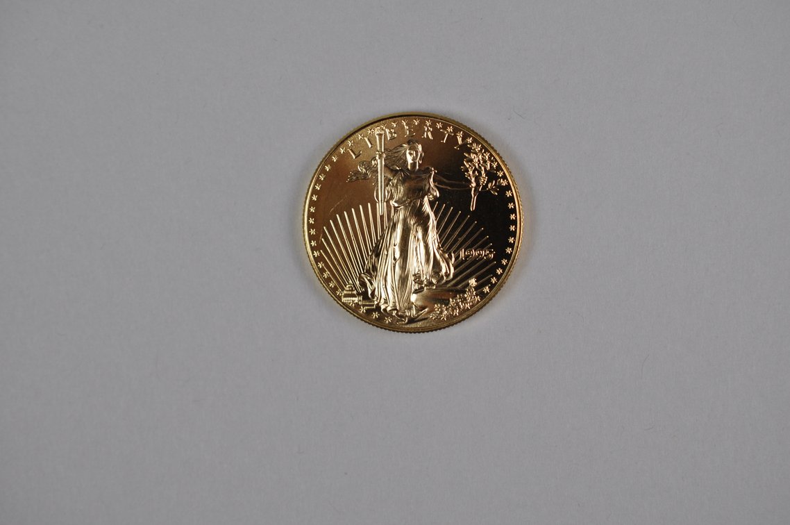 Brilliant Uncirculated Modern 1995 Gold Eagle From US Mint Tube, photo 2 of 6