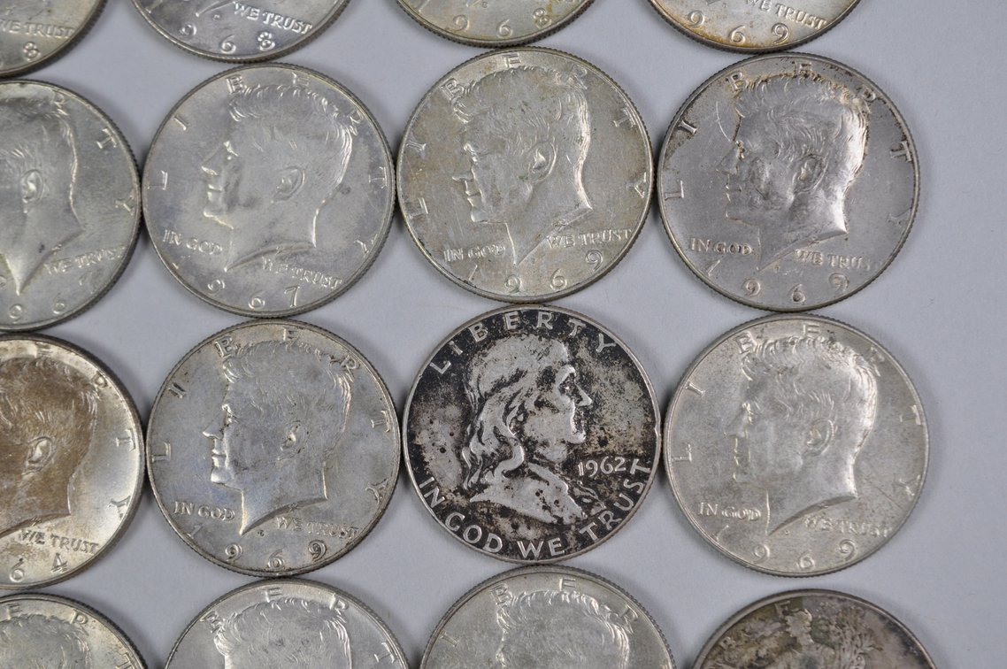 1947  to 1969 US 40 and 90 Percent Silver Half Dollars, photo 5 of 17
