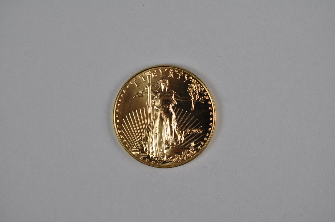 Brilliant Uncirculated Modern 1995 Gold Eagle From US Mint Tube, photo 2 of 6