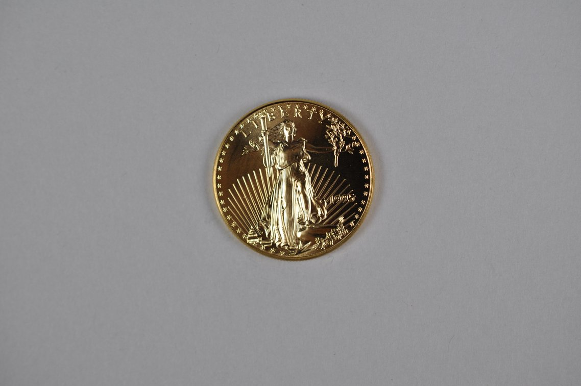 Brilliant Uncirculated Modern 1995 Gold Eagle From US Mint Tube, photo 3 of 6