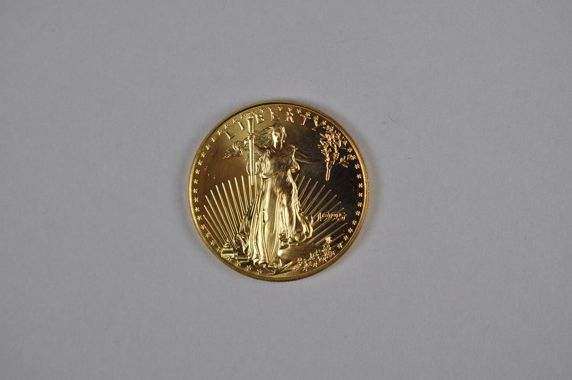 Brilliant Uncirculated Modern 1995 Gold Eagle From US Mint Tube, photo 3 of 7