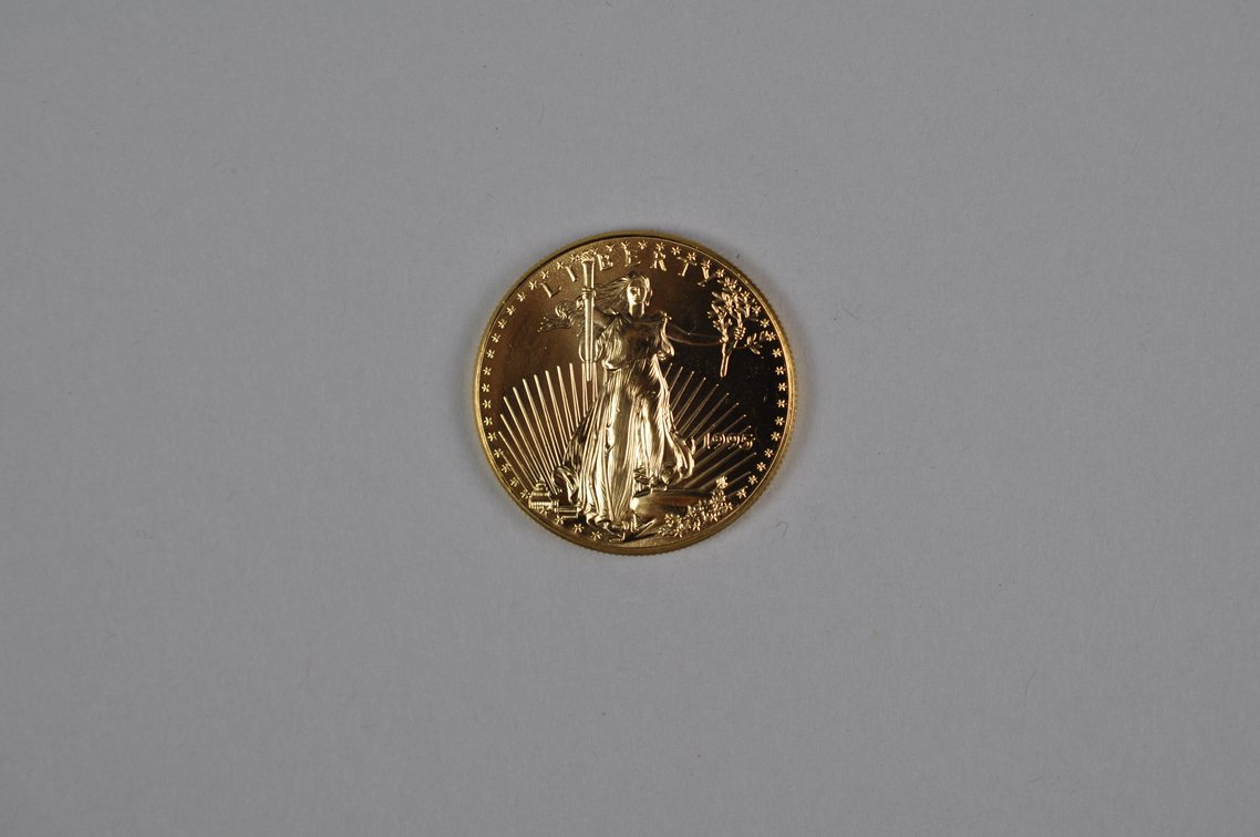 Brilliant Uncirculated Modern 1995 Gold Eagle From US Mint Tube, photo 2 of 7
