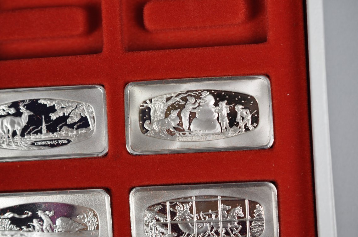 1974 Chirstmas Silver Ingot and 1970s Ingot Set, photo 8 of 15