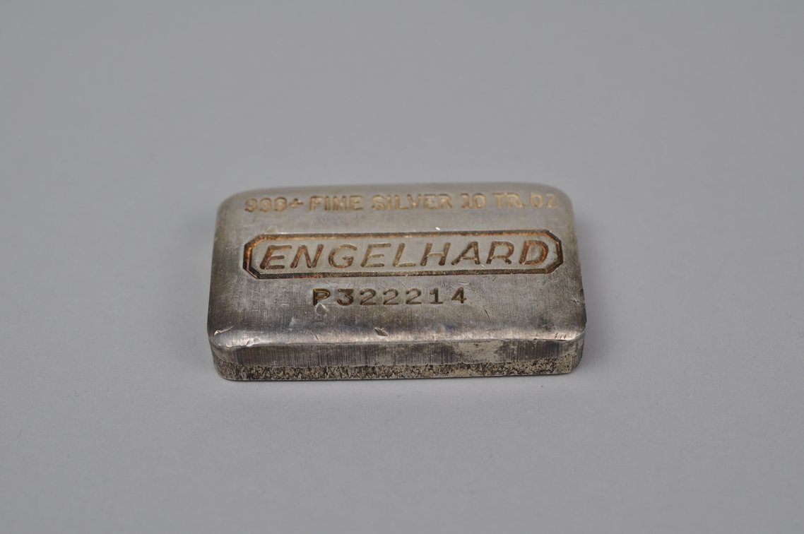 Engelhard .999 Fine Silver 10 ozt. Bar, photo 2 of 6