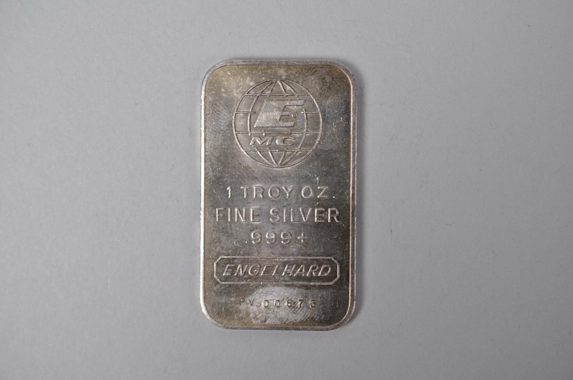 Engelhard .999 Fine silver 1 ozt. Bar, photo 2 of 6