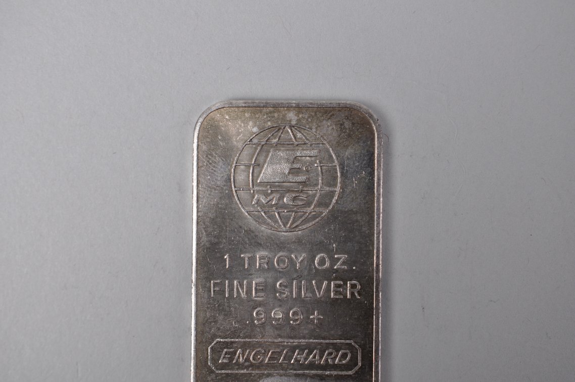 Engelhard .999 Fine silver 1 ozt. Bar, photo 3 of 6