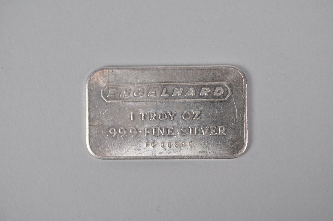 Engelhard .999 Fine Silver 1 ozt. Bar, photo 2 of 7