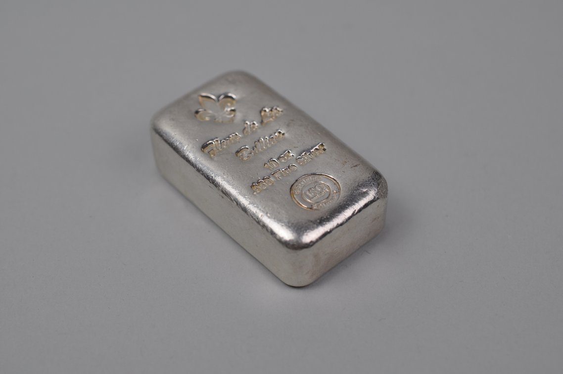 Fleur de Lis Bullion 10 ozt .999 Fine Silver Bar, photo 6 of 11