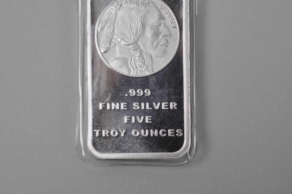 Silvertowne Buffalo Fine Silver .999 5 ozt Bar, photo 3 of 8