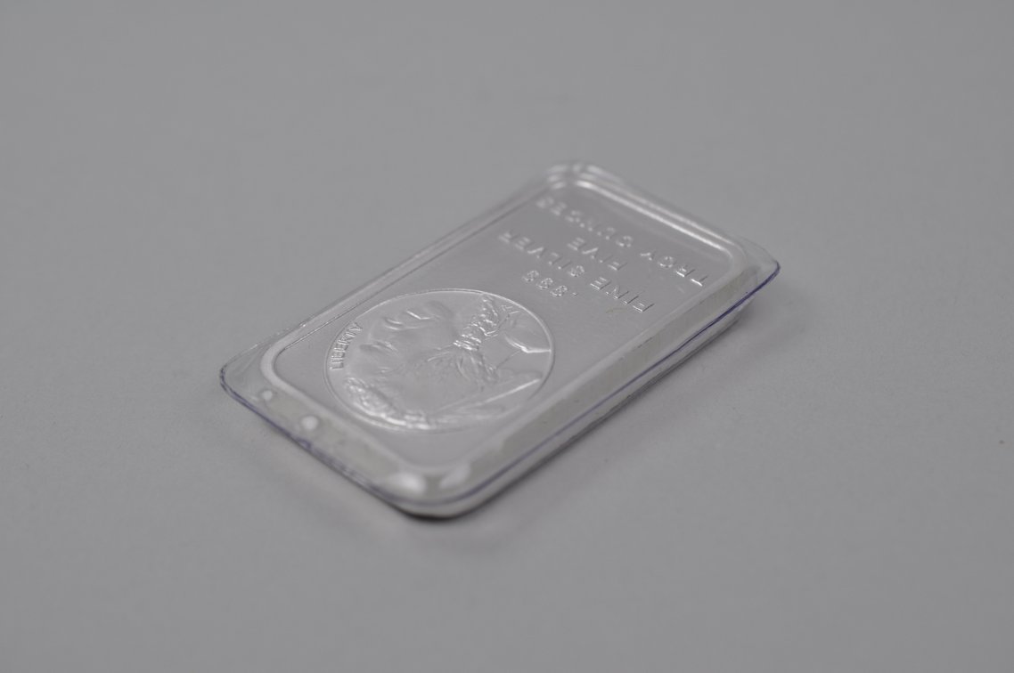 Silvertowne Buffalo Fine Silver .999 5 ozt Bar, photo 5 of 8