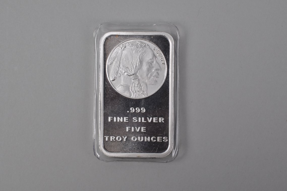 Silvertowne Buffalo Fine Silver .999 5 ozt Bar, photo 2 of 10