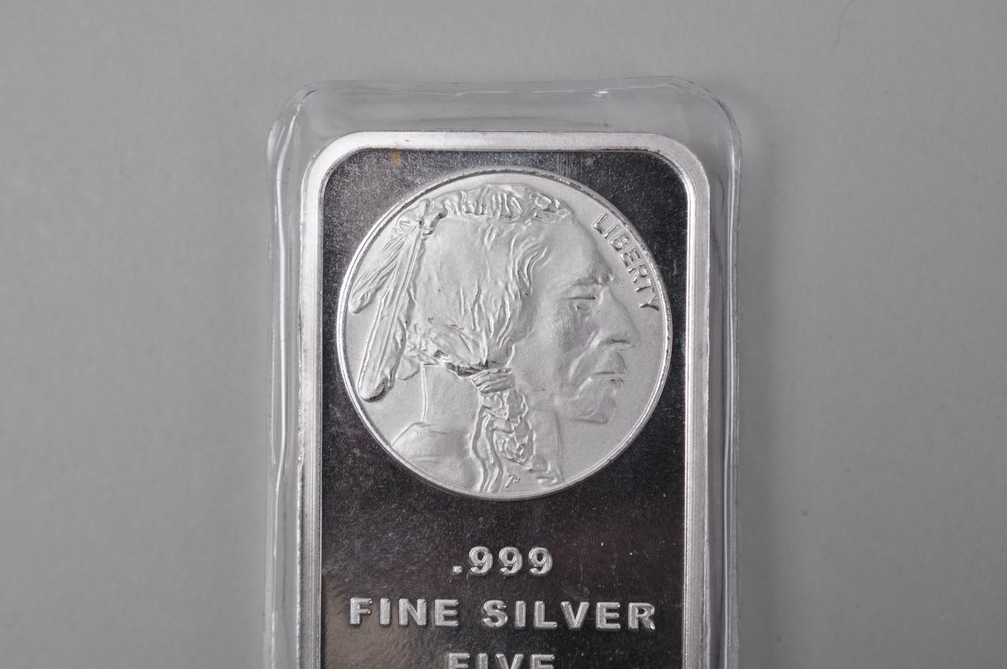 Silvertowne Buffalo Fine Silver .999 5 ozt Bar, photo 3 of 10