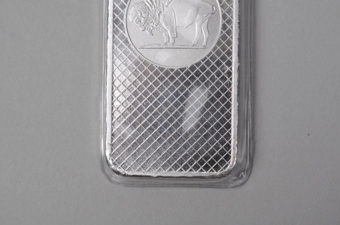 Silvertowne Buffalo Fine Silver .999 5 ozt Bar, photo 8 of 8