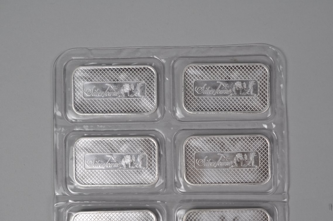 Silvertowne Ten 1 ozt. .999 Fine Silver Bars in Plastic Sheet, photo 9 of 14