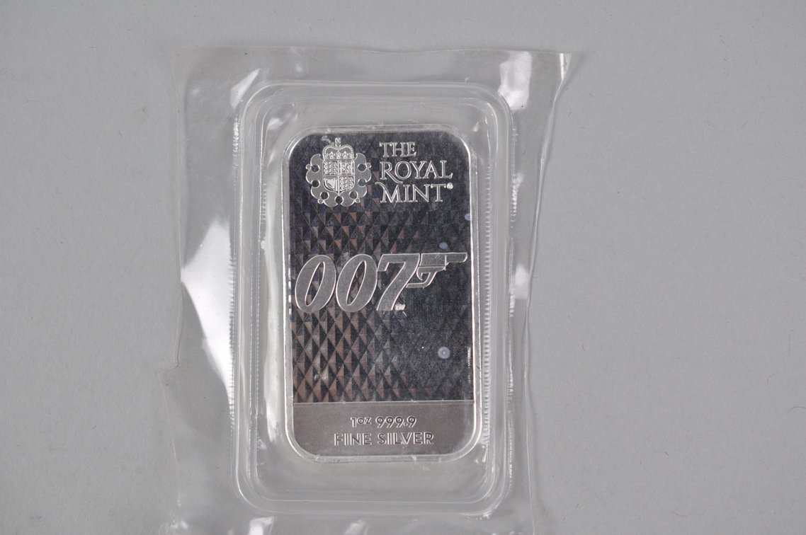 Two The Royal Mint 007 1 ozt .9999 Fine Silver Bars, photo 2 of 12