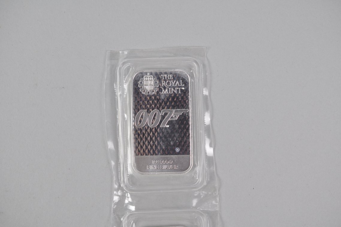 Two The Royal Mint 007 1 ozt .9999 Fine Silver Bars, photo 2 of 12