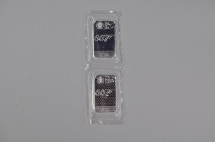 Two The Royal Mint 007 1 ozt .9999 Fine Silver Bars