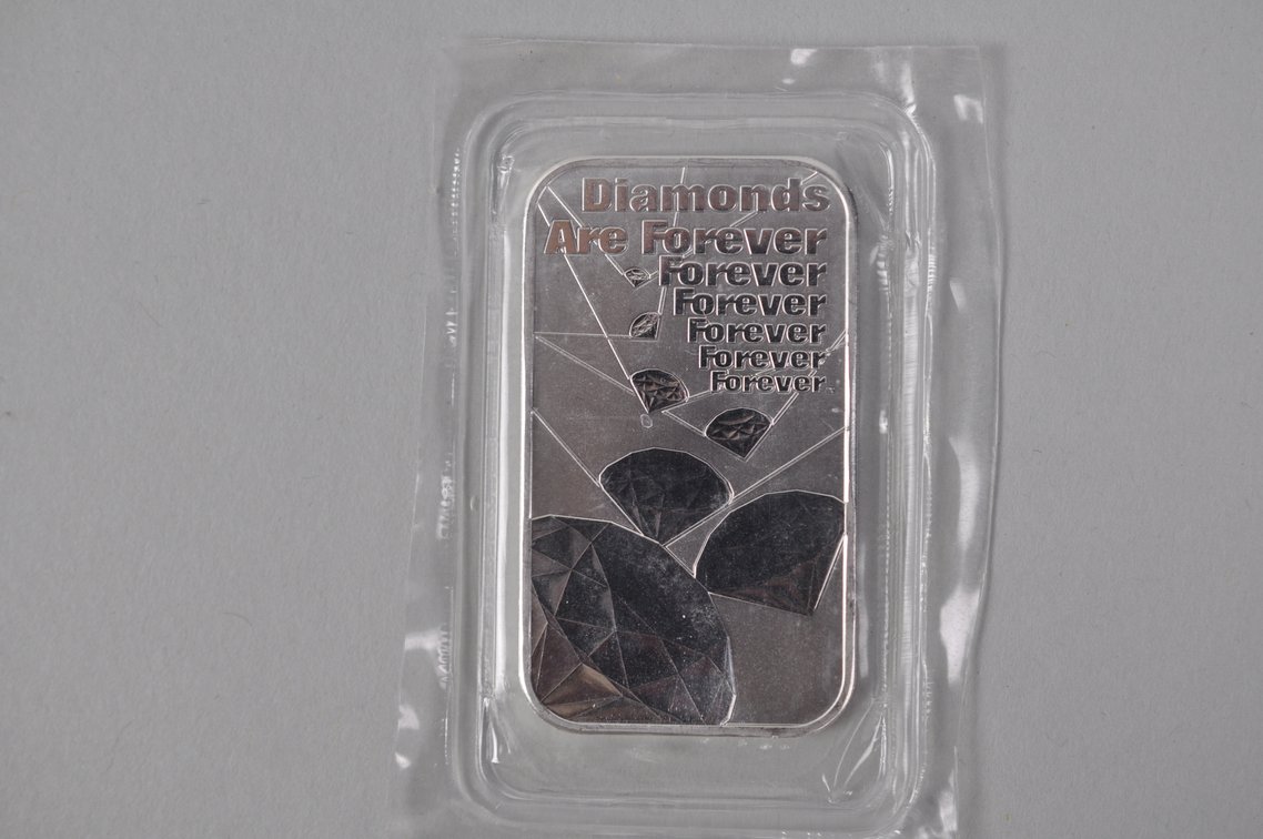 Two The Royal Mint 007 1 ozt .9999 Fine Silver Bars, photo 9 of 12