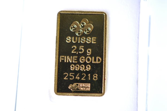 Suisse 2.5 grams Fine Gold 999.9 254218 PAMP Essay EUR FOND EUR