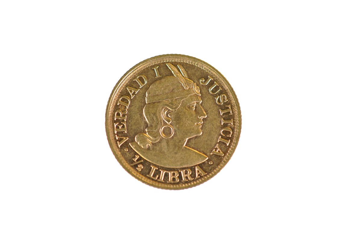 1907 Peruvian 1/2 Libra Gold Coin, photo 2 of 3