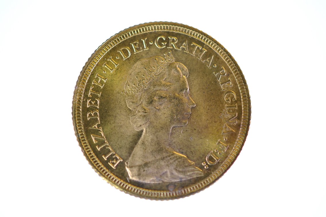 1974 Gold Sovereign Queen Elizabeth II Gold Coin, photo 2 of 4
