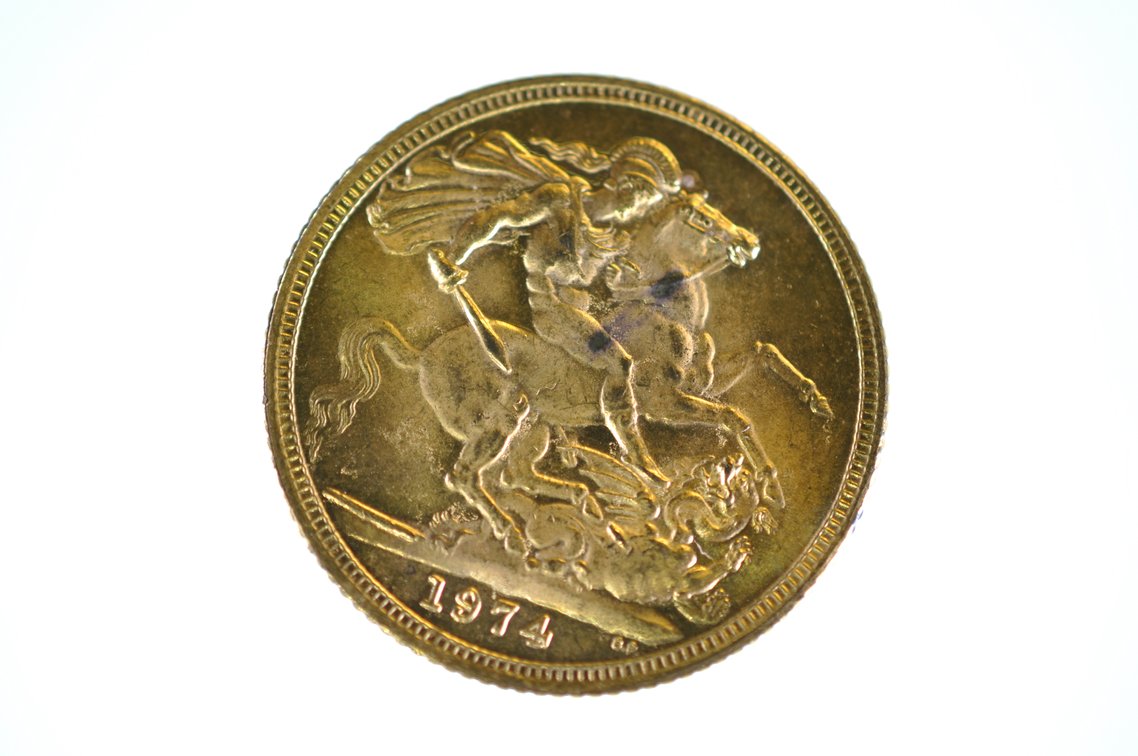 1974 Gold Sovereign Queen Elizabeth II Gold Coin, photo 3 of 4