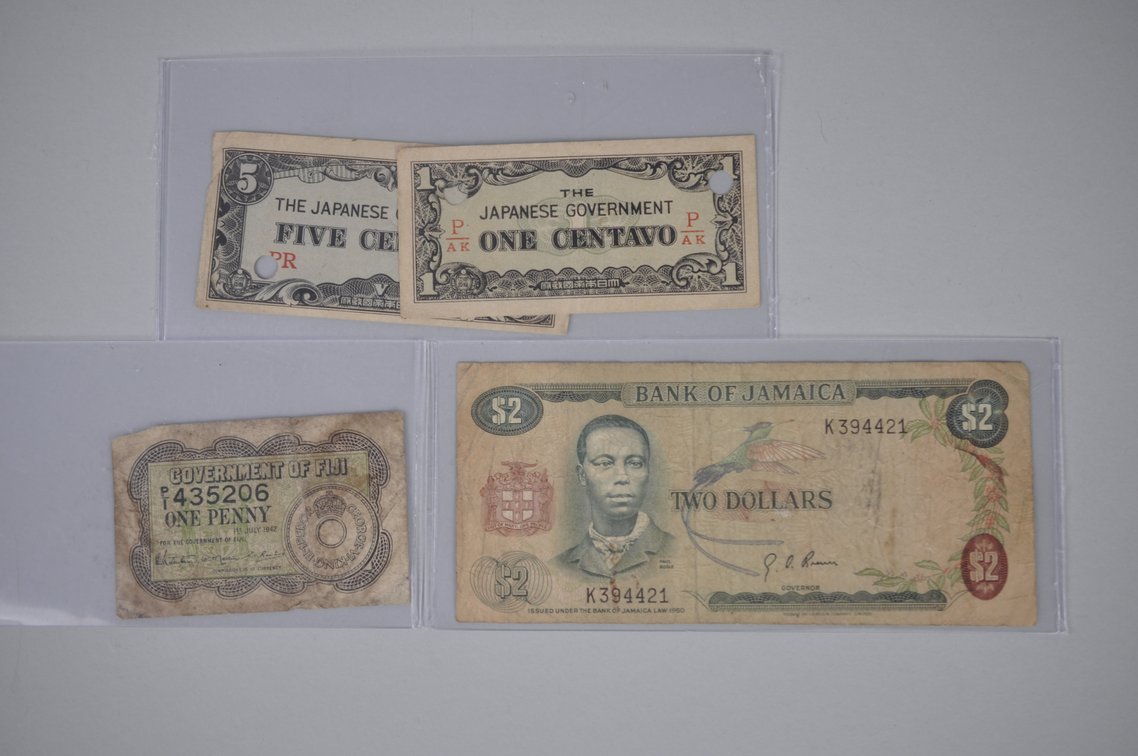 World Coins and Currency, photo 15 of 19