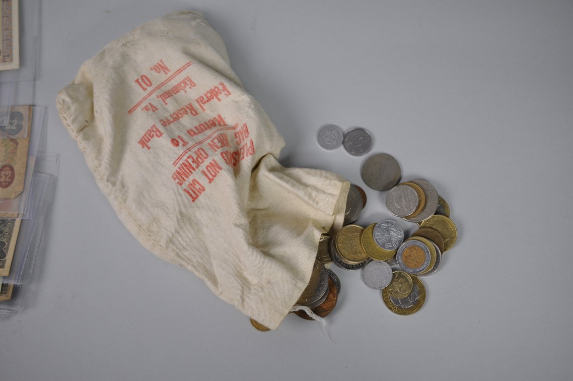 World Coins and Currency, photo 3 of 19