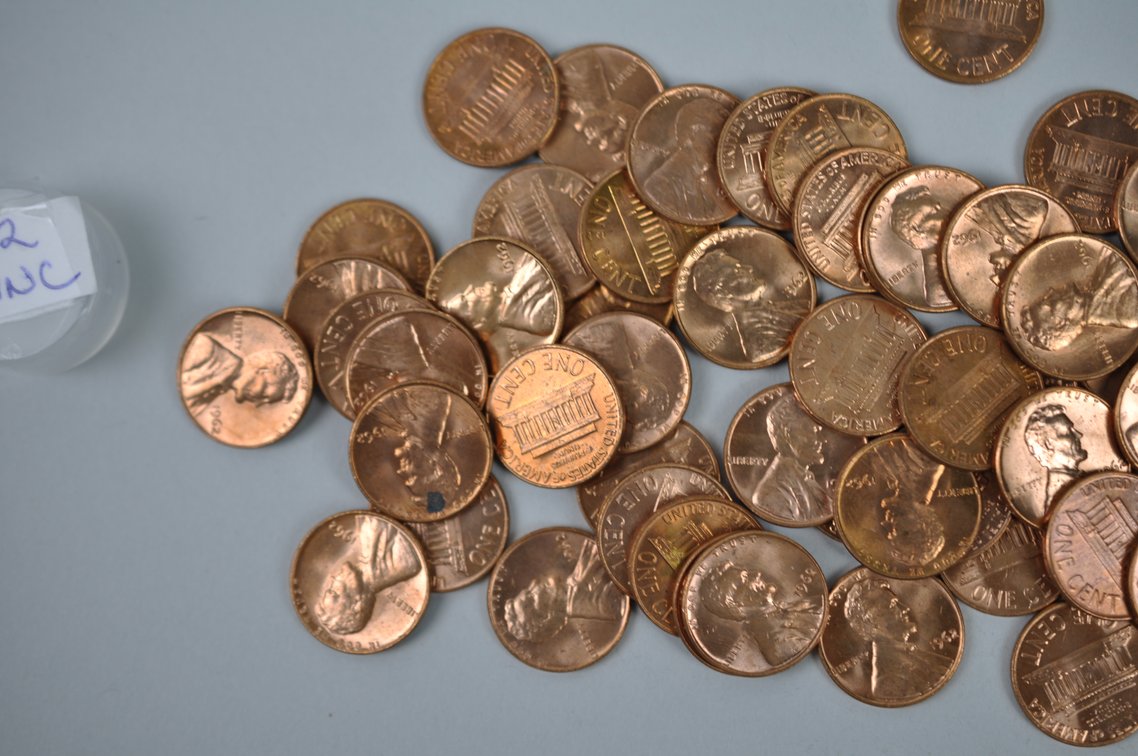 1961-1962 and 1970 B. UNC Lincoln Memorial Pennies, photo 8 of 15