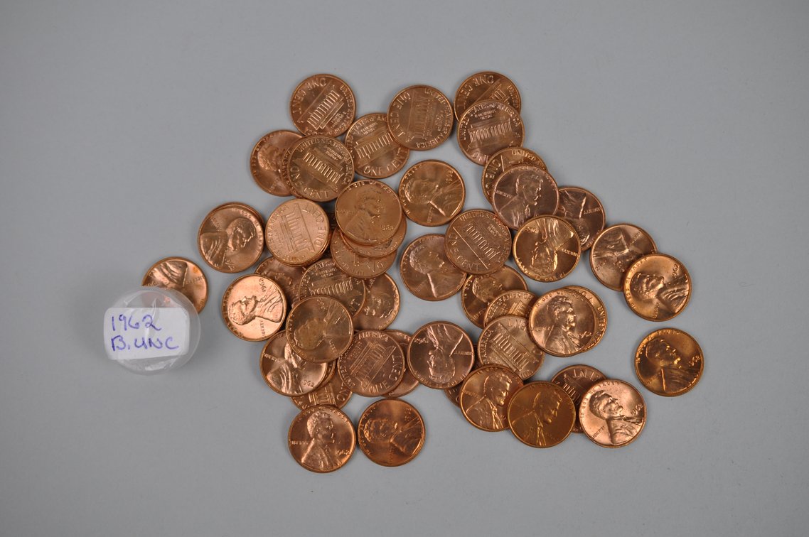 1961-1962 and 1970 B. UNC Lincoln Memorial Pennies, photo 10 of 15