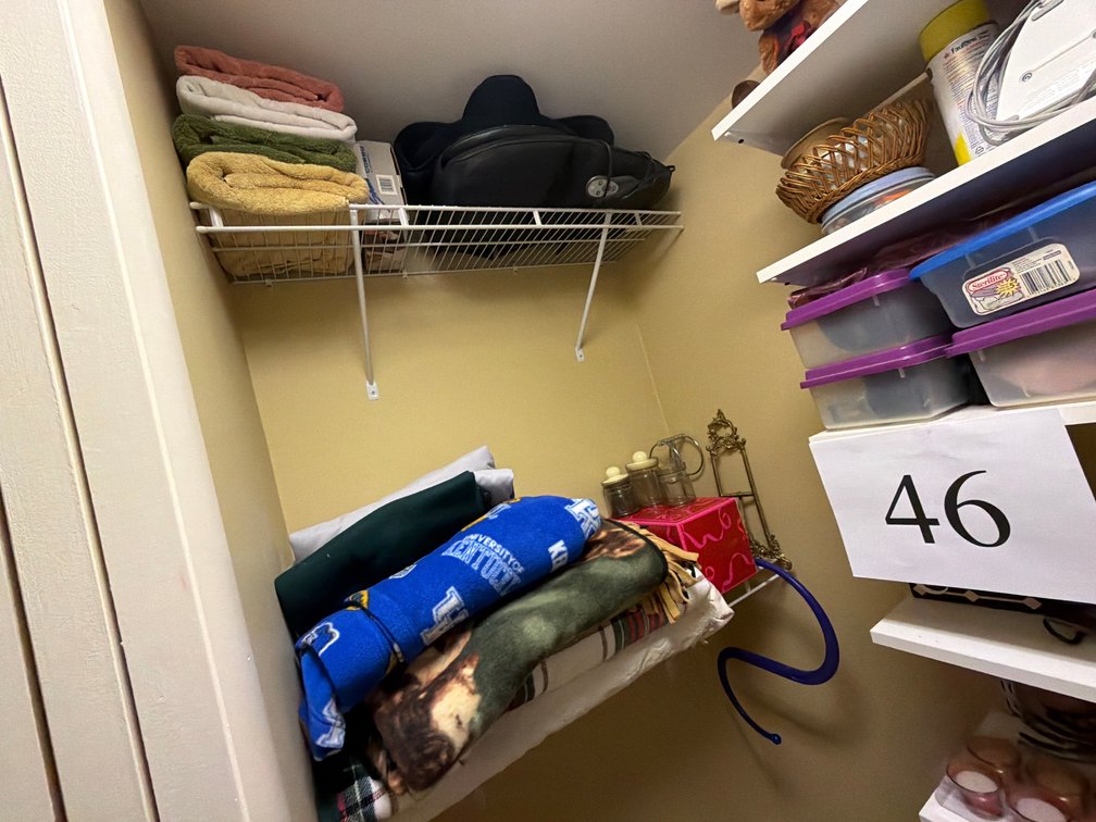 CLOSET DEAL