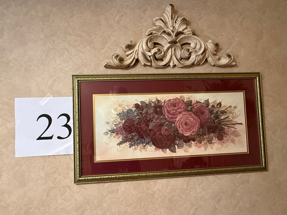 OVAL GILT FRAMED MIRROR; GILT FRAME AND MATTED ROSE PRINT PIC