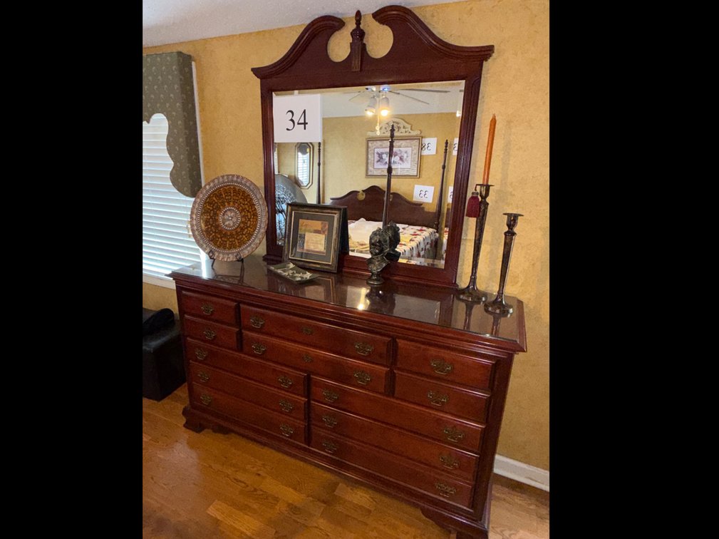 10 DRAWER DRESSER AND BEVELED GLASS MIRROR WITH SPLIT FINIAL