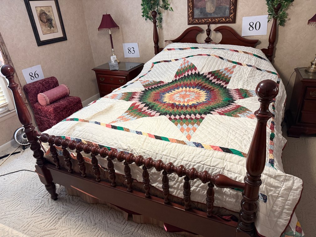 QUEEN SIZE 4 POSTER BED- SPLIT FINIAL MATTRESS AND BOX SPRINGS