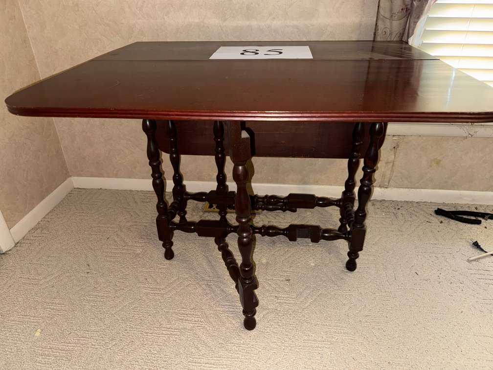 MAHOGANY GATE LEG DROP LEAF TABLE